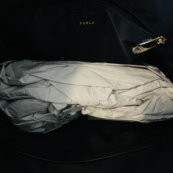 Nwt Furla Vibrant Leopard Print Tote - Yellow and Black - Picture 3 of 4